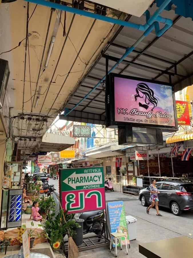Big Moose Pattaya Hotel Exterior photo